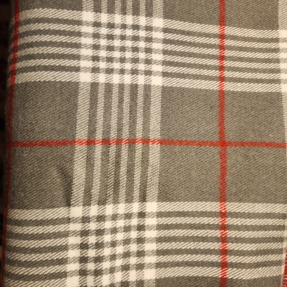 All About The Scarf Gray and Red Plaid Men's Scarf New